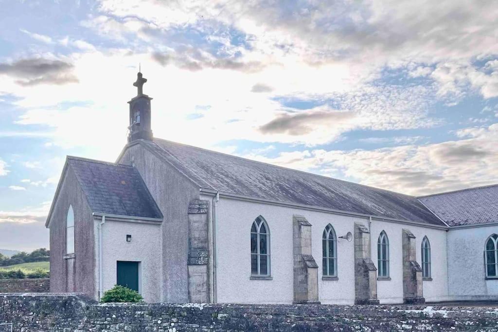 Tom Rocky'S Farmyard Villa Templemore Buitenkant foto